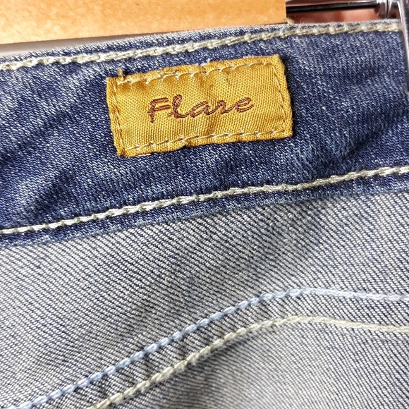 Seven7 Flare Blue Jean SZ 8 - Picture 6 of 6